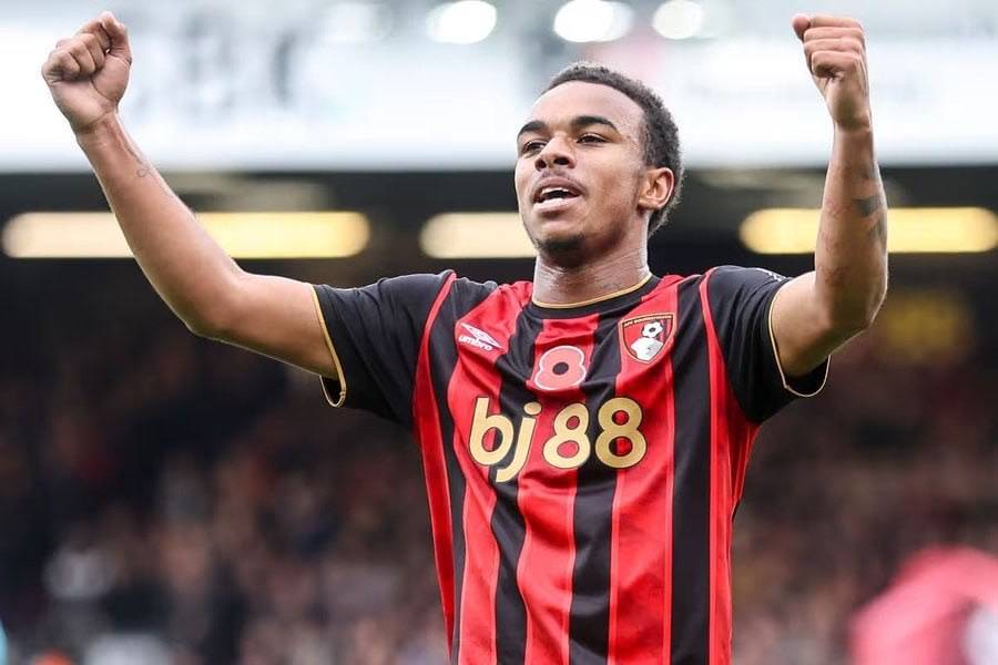 🗣 Florent Malouda:
“Eli Junior Kroupi to Chelsea?, he's a very good talent. I played against his f...