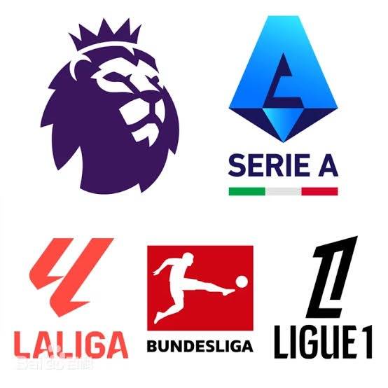 Do we have football fans here?