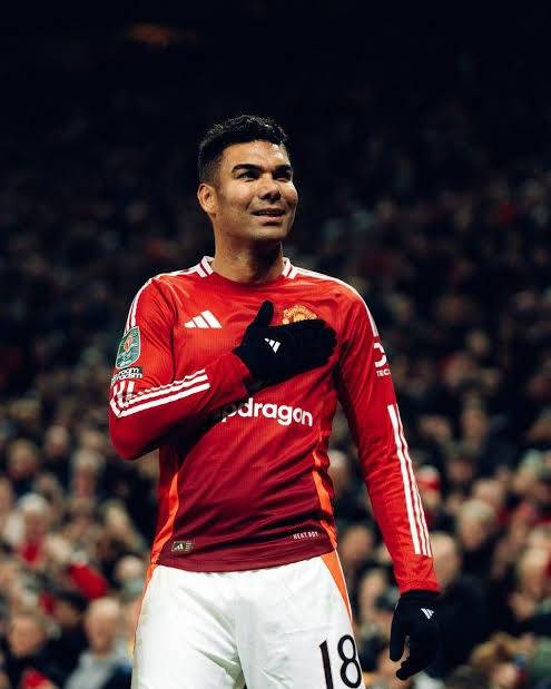 Casimiro is making his 100th premier league appearance today.
No single Man Utd fan should pass wit...