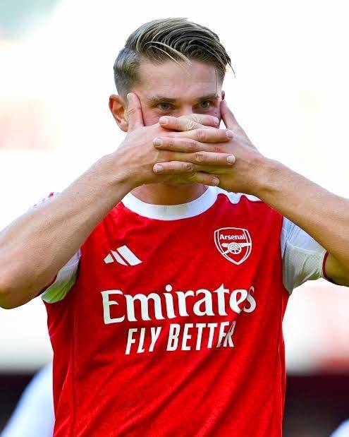 Give me a small team or I go on a goal scoring strike.😭💔