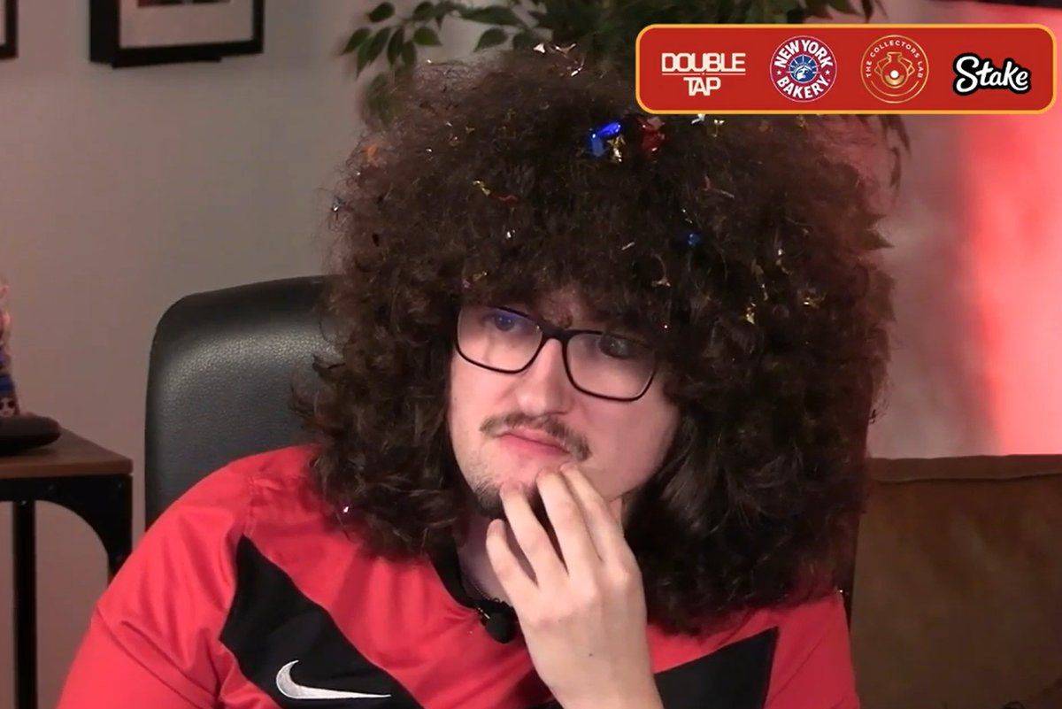 After this long waiting for Michael Carrick beautiful football, we'll still wait till Monday night w...
