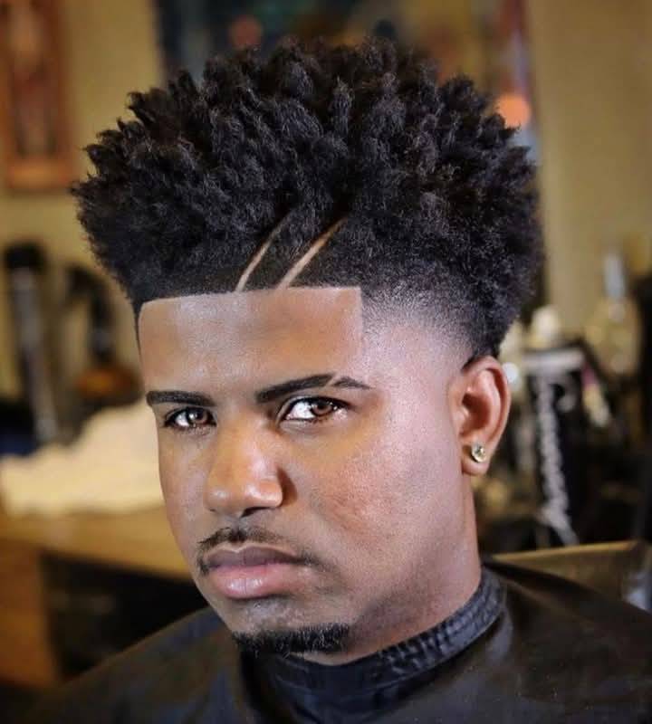 Haircut gallery is with @lekeelekee 

Afro taper fade ♥  #haircutgallery #Trending #?fyp #highlights