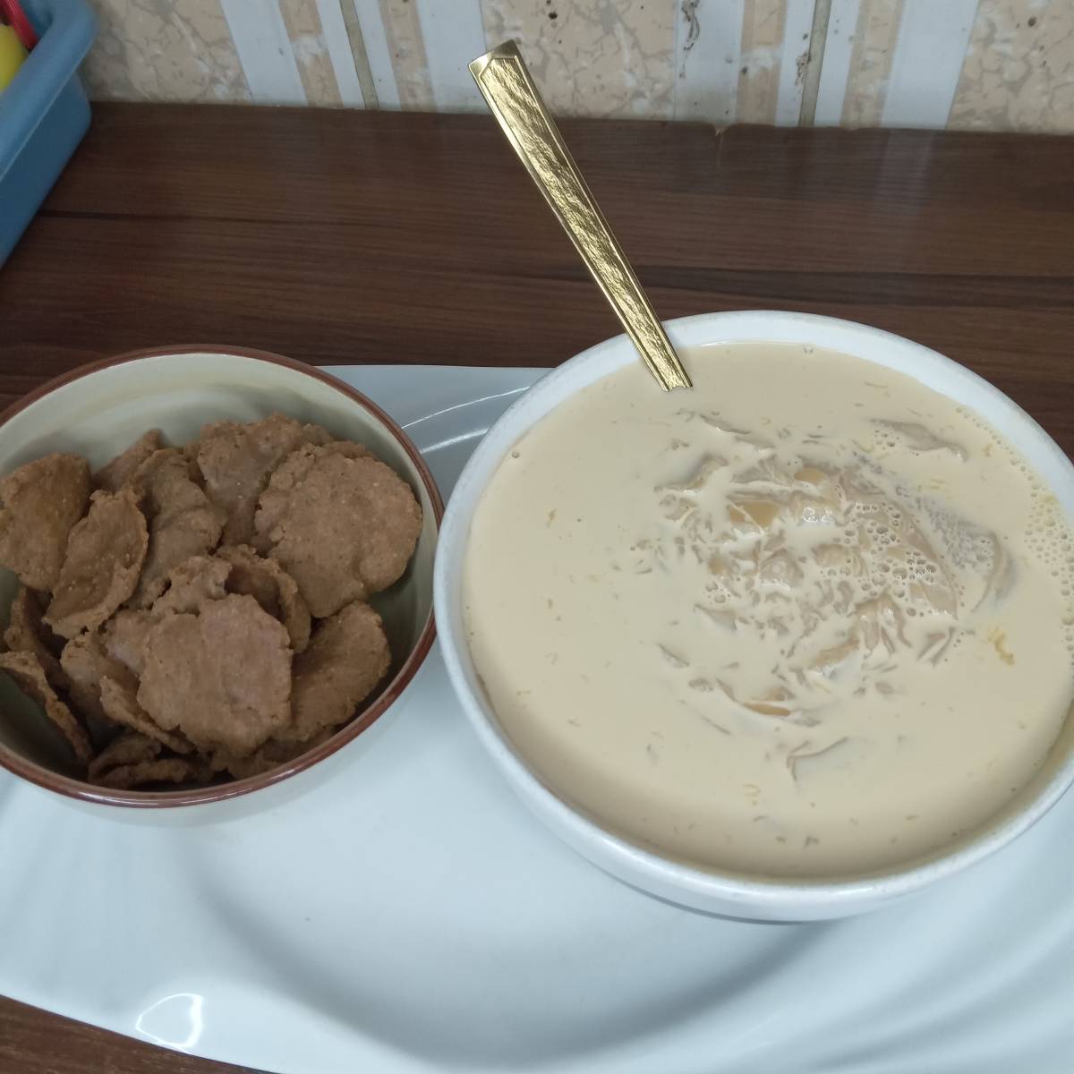 Woke up this morning with one serious craving… not bread, not tea… but PAP and KULIKULI 😭😂

Honest...