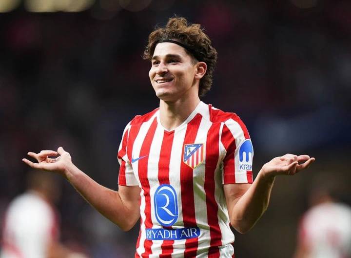 Chelsea Are Ready to Include Star Player in a Deal to Sign Julian Alvarez
Chelsea are reportedly ex...