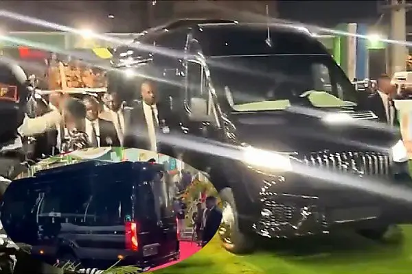 Tinubu’s Armored Mercedes-Benz Sprinter Steals The Show At APC National Convention.
Tinubu’s heavil...