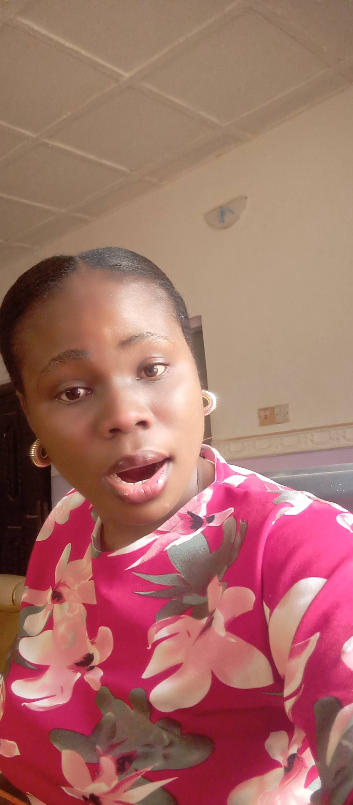 Lekeeleke looks cool to me. who thinks same?