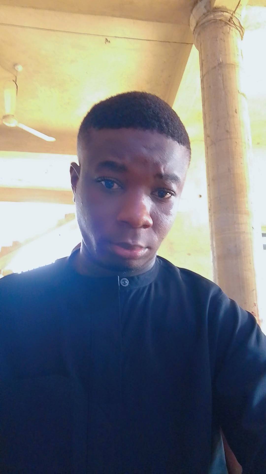 Happy Sunday from here in Uyo...
Looking fresh as always ๐ฏ๐๐ฏ