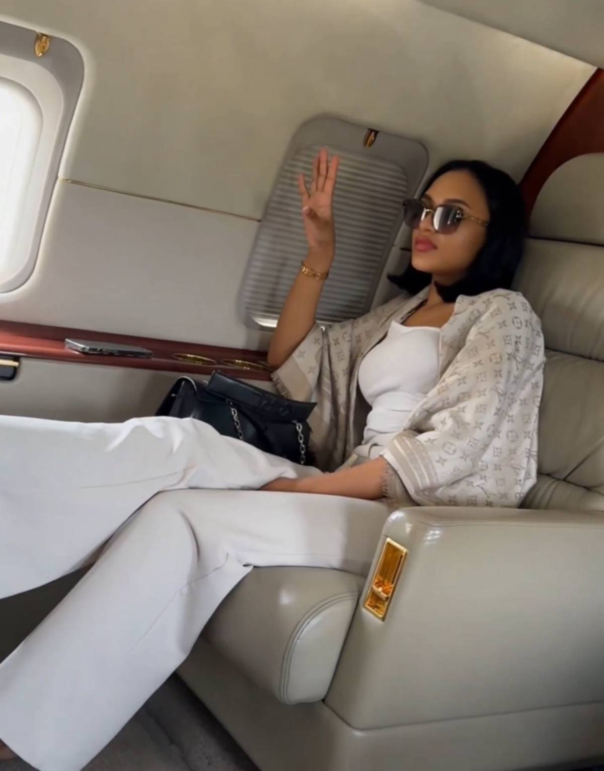 “Your senator is the problem, go be mad at him. Not me.”
~Leshaan Dagama, lady spotted with Adams O...