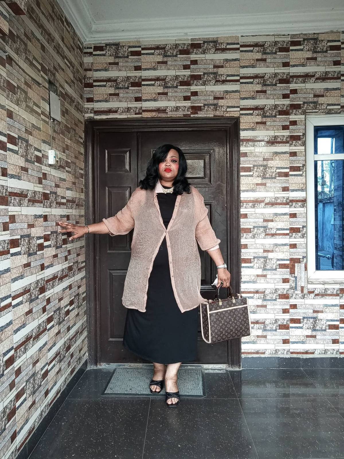 My complete Sunday look: Good morning and happy Sunday to you