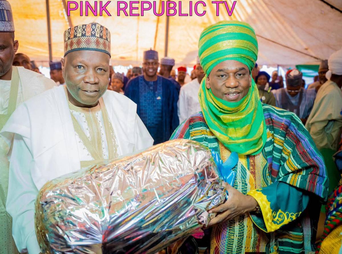https://pinkrepublic12.blogspot.com/2026/03/eid-el-fitr-emir-of-gombe-pays-sallah.html?m=1