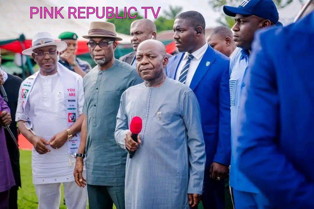 https://pinkrepublic12.blogspot.com/2026/04/mass-defection-in-abia-governor-alex.html?m=1