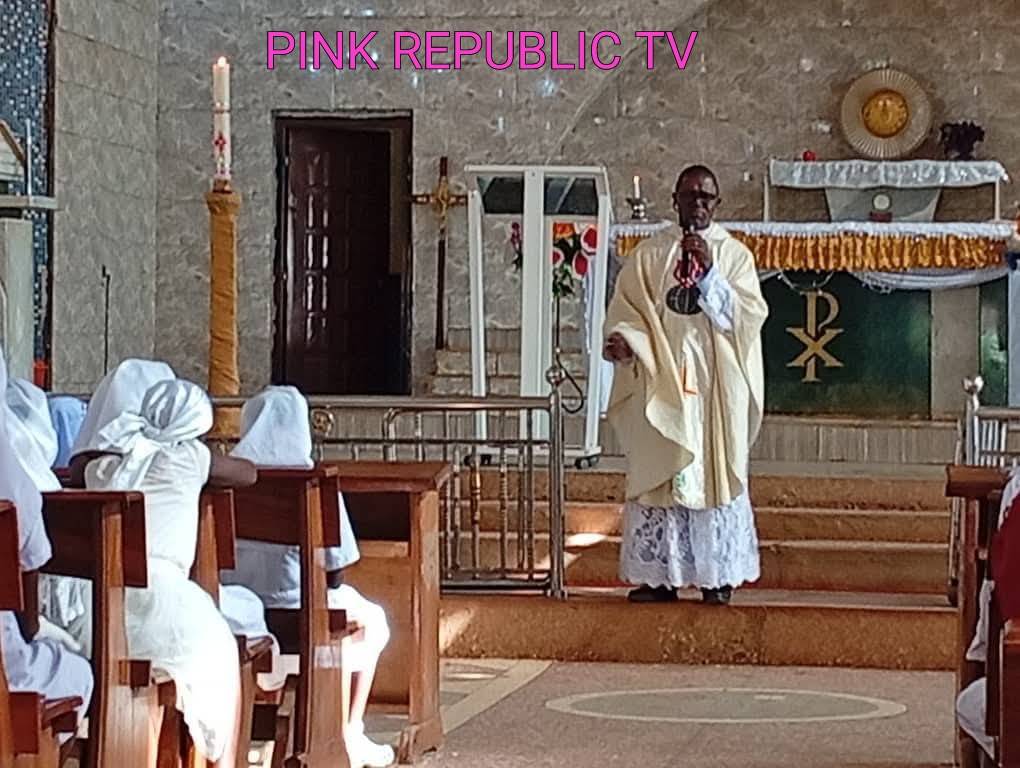 https://pinkrepublic12.blogspot.com/2026/04/easter-message-priest-urges-christians.html?m=1