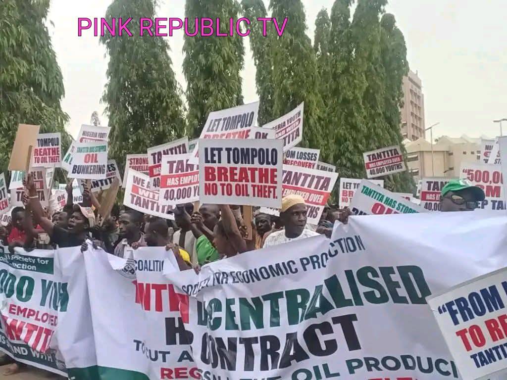 https://pinkrepublic12.blogspot.com/2026/04/protest-hits-national-assembly-as.html?m=1