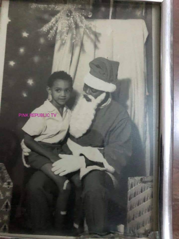 The day Senator Ben Murray Bruce,paid a visit to Father Christmas.😉