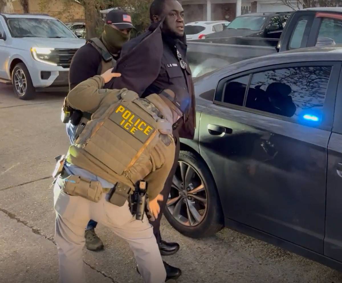 πΊπΈ ICE arrests New Orleans Police Department recruit found to be an illegal immigrant from Cameroon...