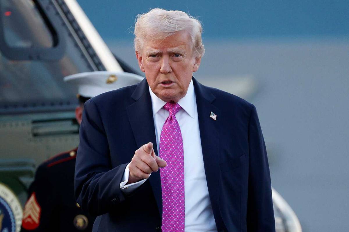 πΊπΈπ¨π³ US President Trump says AI is going to be "bigger than the internet" and "we're leading China b...