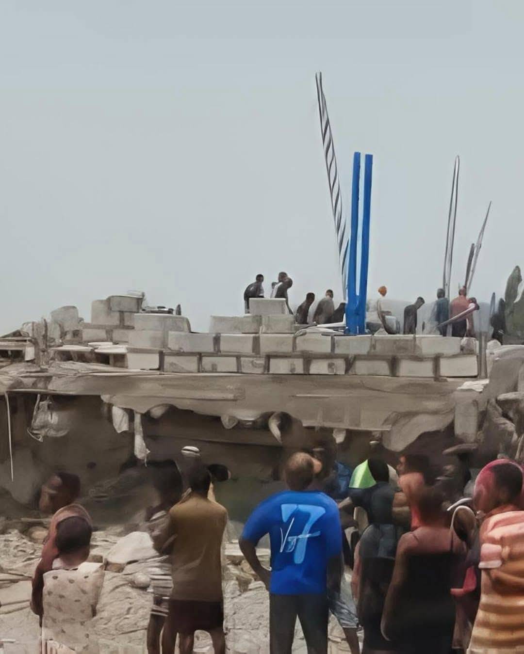 Building Collapse in Abuja Traps Workers as Rescue Efforts Intensify
https://corenewsnetwork.ng/buil...