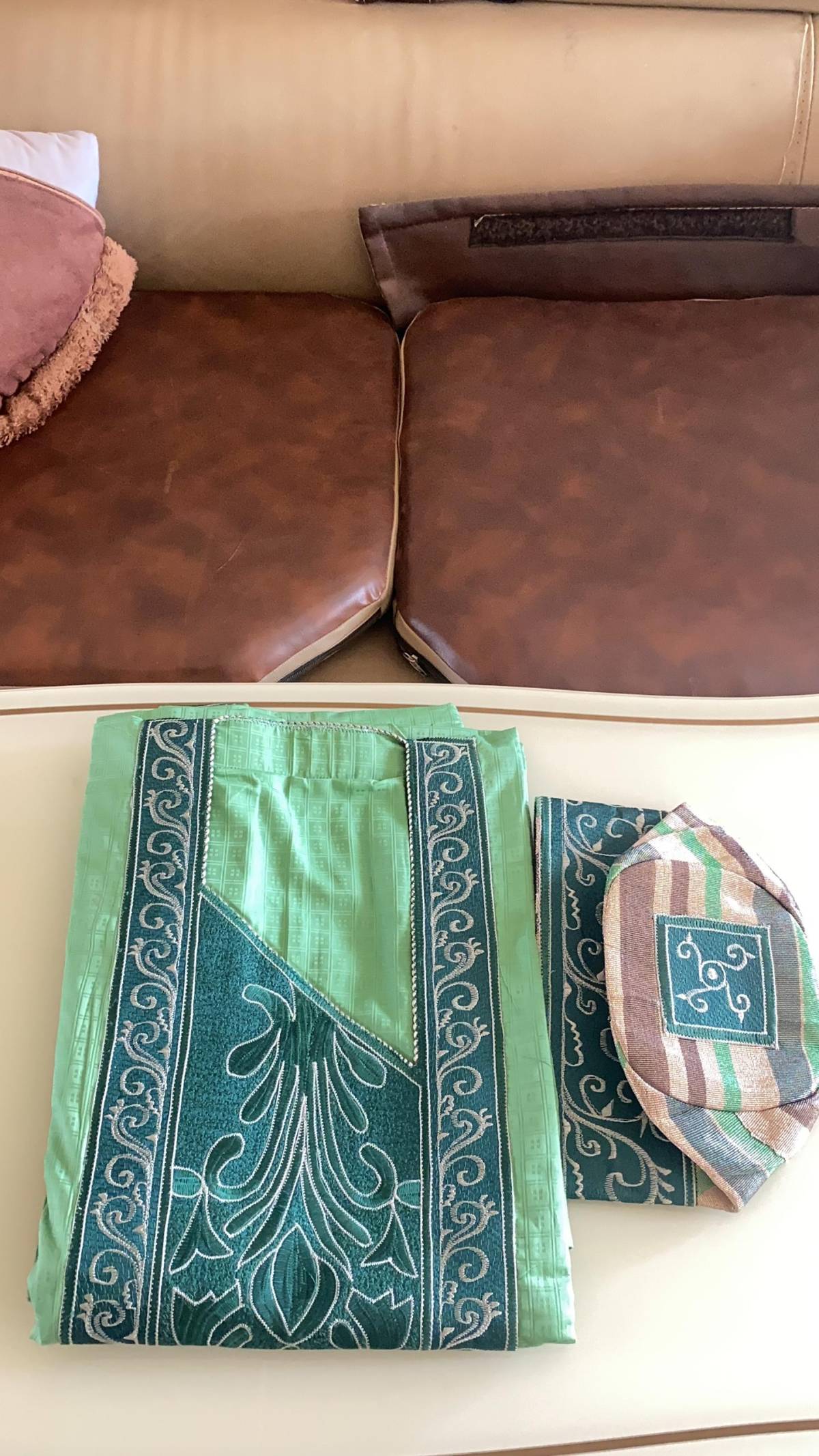 Crafted for kings. Designed for presence.
This Agbada is not just tradition, it is royalty woven int...