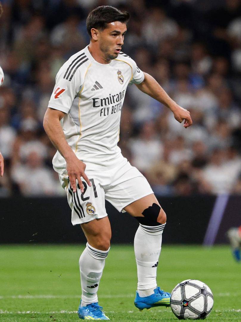 ๐ค Brahim ๐ค
100 LaLiga matches with Real Madrid.
#logoupdates