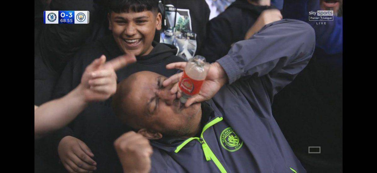 ๐จ ๐ก๐๐ช: This Manchester City fan is making fun of Arsenal fans, the BOTTLERS! ๐๐คฃ๐คฃ๐คฃ๐คฃ๐คฃ. #logoupd...
