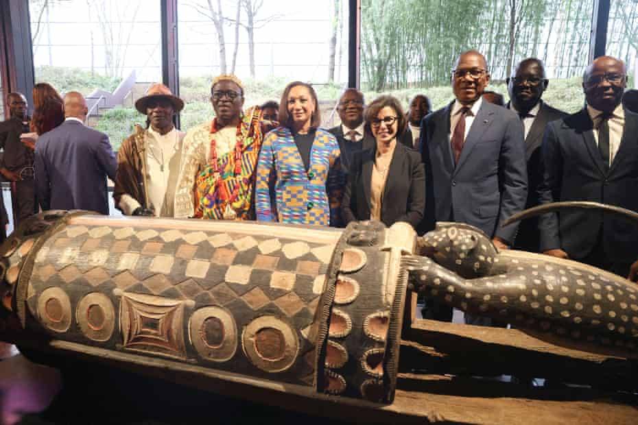 France Returns A Sacred Talking Drum Looted From Côte d’Ivoire Over 100 Years Ago.
A sacred artefa...