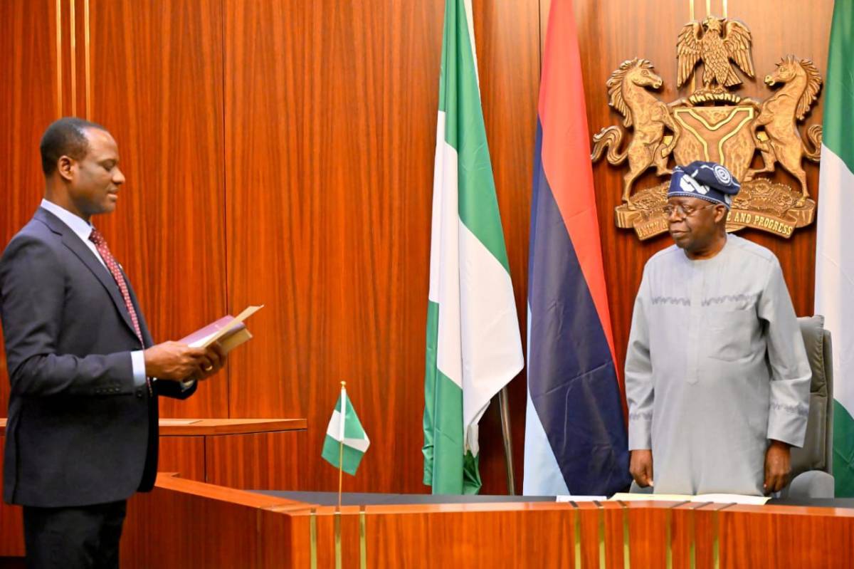 Oyedele Officially Assumes Office as Finance Minister of State.
Bola Ahmed Tinubu has officially sw...
