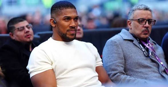 Joshua Dismisses Fury’s Fight Call-Out.
Anthony Joshua has rejected a ring challenge from Tyson Fur...