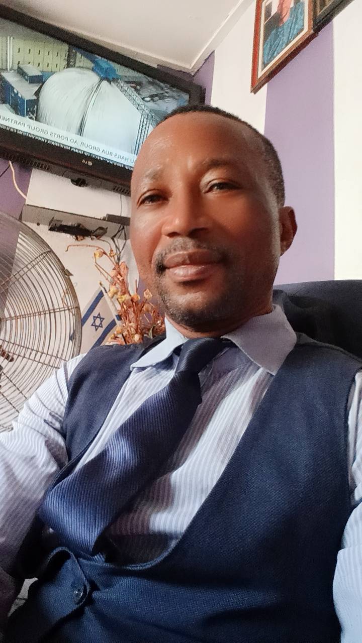 Good day everyone please am in very big debt, am thinking evil i need help am owing someone 2.5m hav...