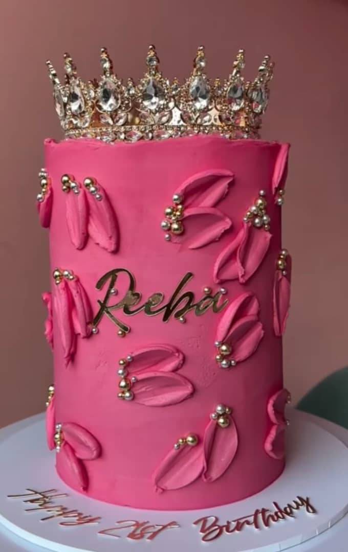 We @fabroyals brings out the royalty in you💯.
Happy birthday royal famclient 🥂