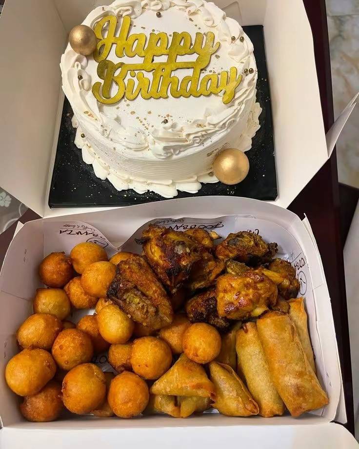 Weekend combo ready to go. 
Happy weekend famclient