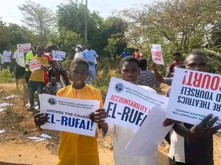 Tinubu wey arrest children for protesting against bad governance don dey use children to protest aga...