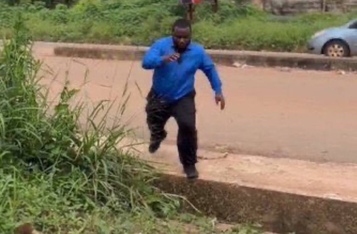 Asake running to Nigeria immediately they bombed UAE