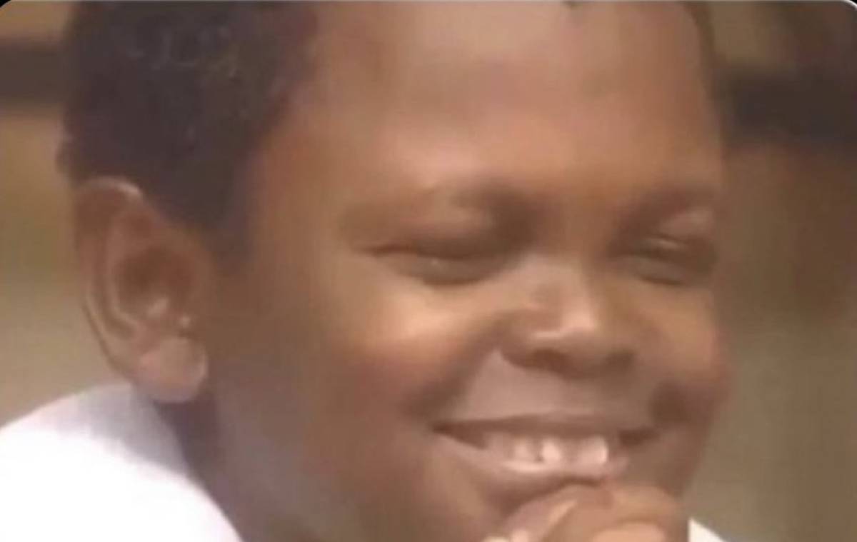 Fuel finish, everybody comot their charger dey go