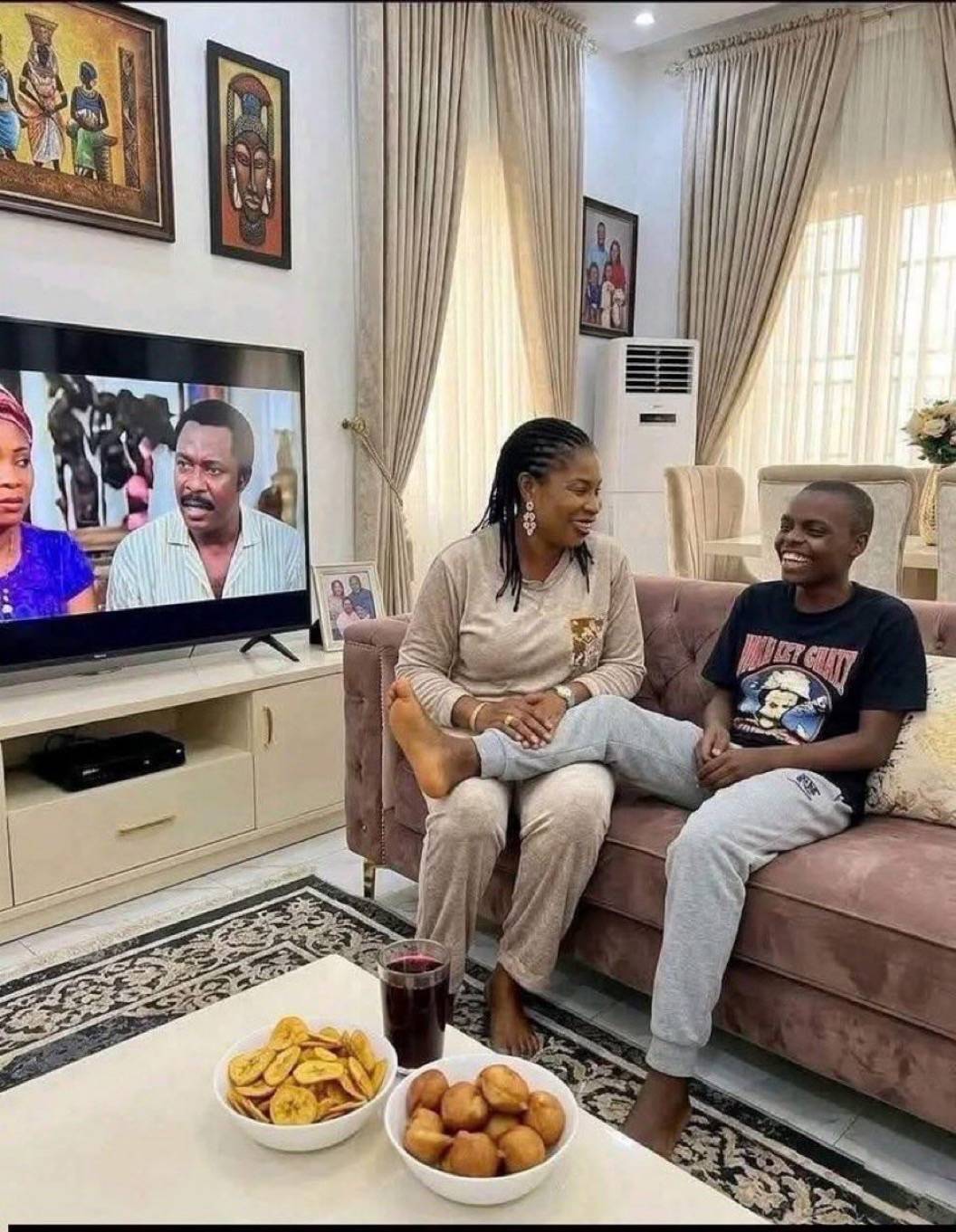 Nothing concern am with paying bills. Just chop, knack and sleep