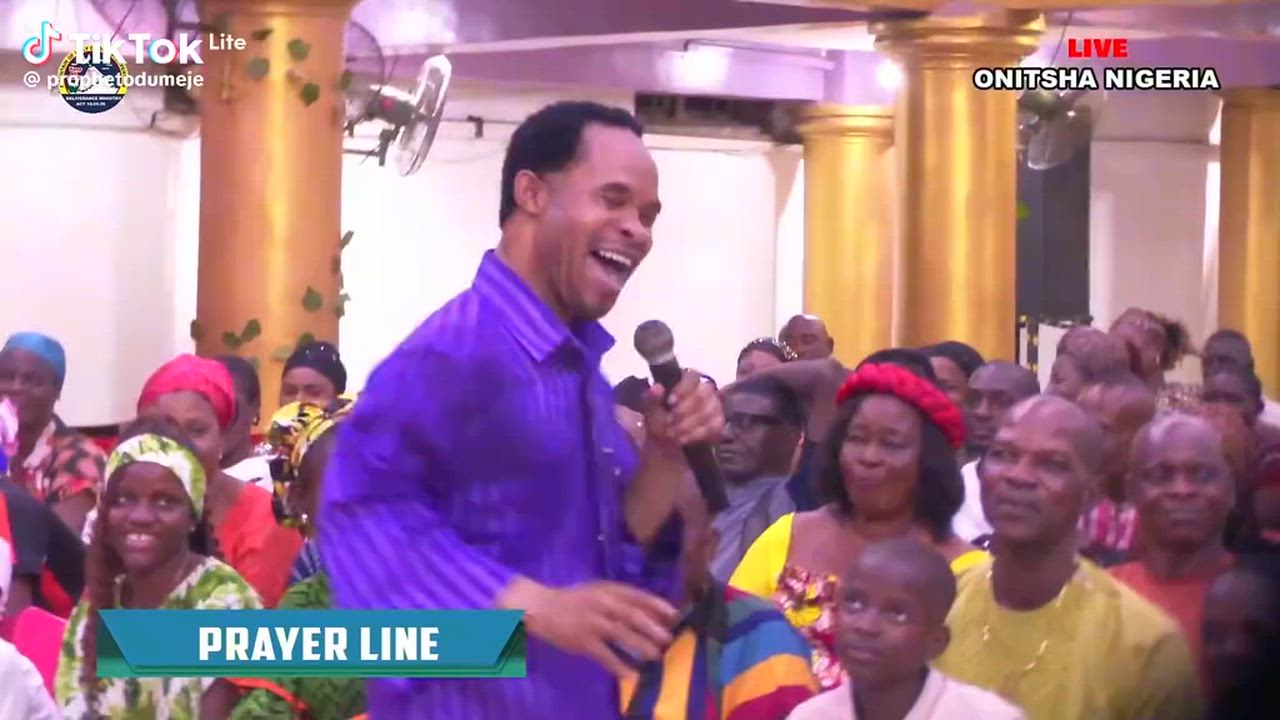 Prophet Chukwuemeka Odumeje D Indaboski Bahose is a joy Giver 
😂😂😂😂😂😂😂😂😂😂

#LekeeLekee...