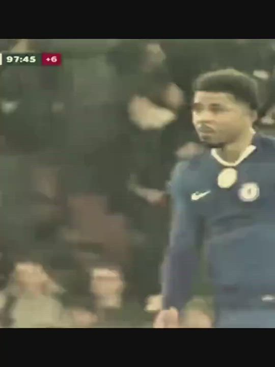 This video broke my heart 💔 
This is after Chelsea lost to Arsenal in Semifinals of Carabao cup
I...
