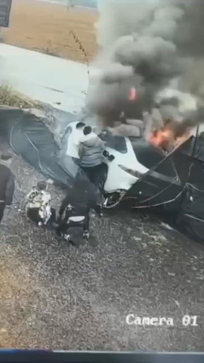 ⚡ A severe crash can change the EV safety equation in 20 seconds.  

#EVSafetyWakeUpCall #20Secon...