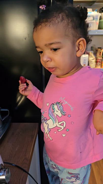 Is too cold she said

#Trending #LekeeLekee #theabubufamily