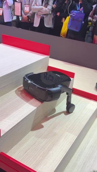 This robot vacuum just climbed the stairs 
by ITSELF 😱🤖

No remote. No help. Just pure AI intel...