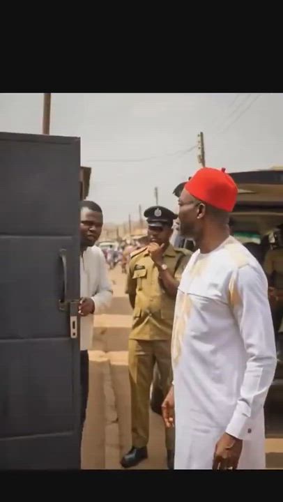 Soludo attempting to enforce the end to sit at home .....
