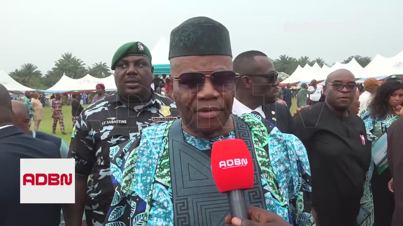 The APC has almost 31 governors and majorities in both houses of assembly...why are they openly dona...