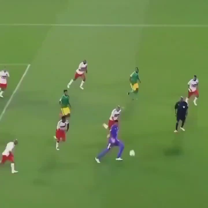 ‪Greatest ever goalkeeper goal scored.‬
‪Does anyone know if it was nominated for Puskas ?‬