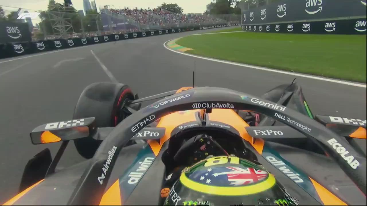 Oscar Piastri has crashed and is OUT of the #AustralianGrandPrix before it begins.

Fans are left...