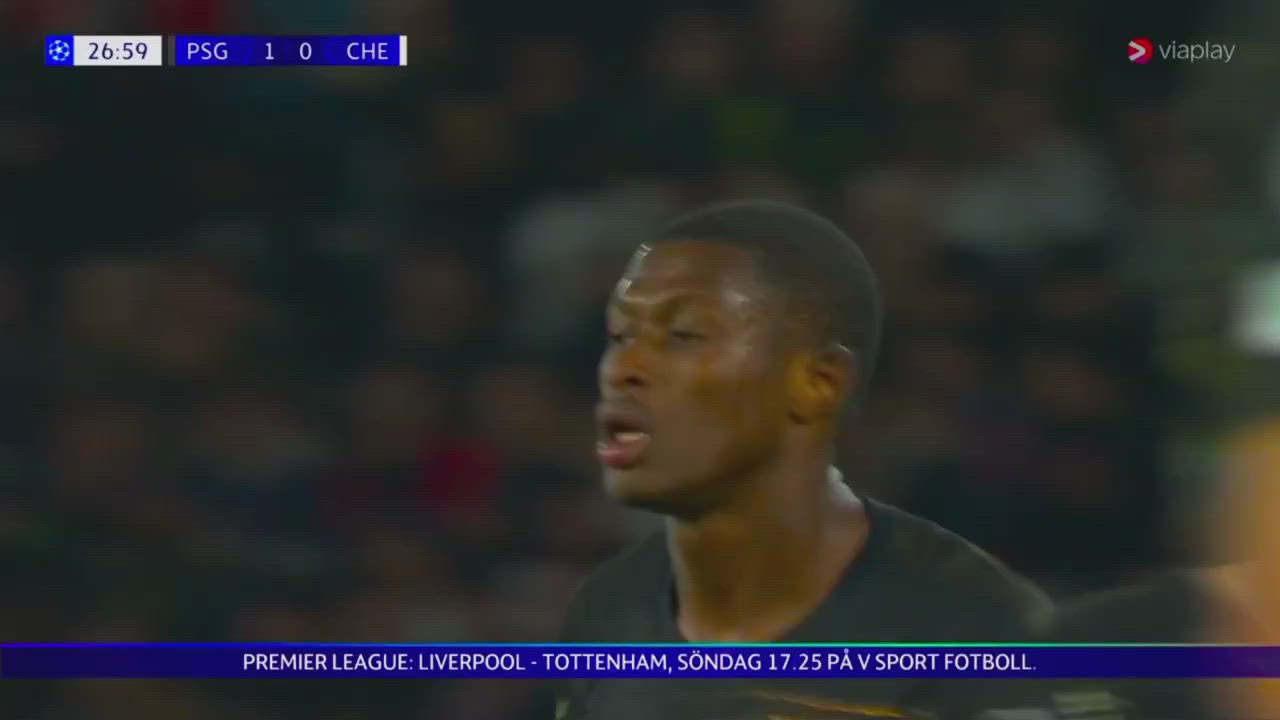 #Chelsea's Malo Gusto brings the equalizer 🔥

⚽ Paris Saint-Germain 1 - 1 Chelsea, ⏱️35'

#Cha...