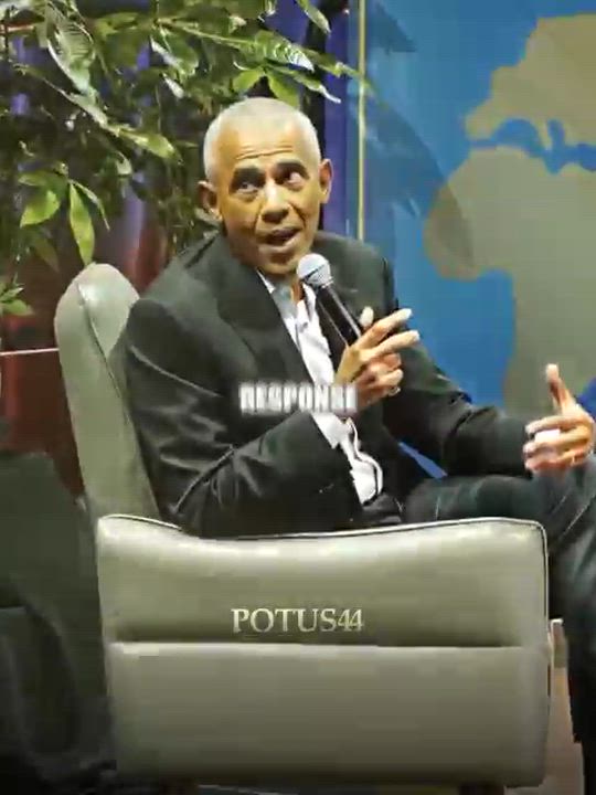 President Obama Hits Back At Heckler 

#Trump #Obama #USA #IranWar‌
#LekeeLekee #Trending #usa