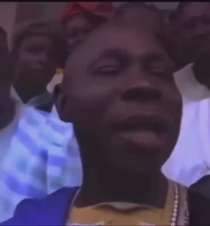 Video of when former President Olusegun Obasanjo was released from prison in 1998