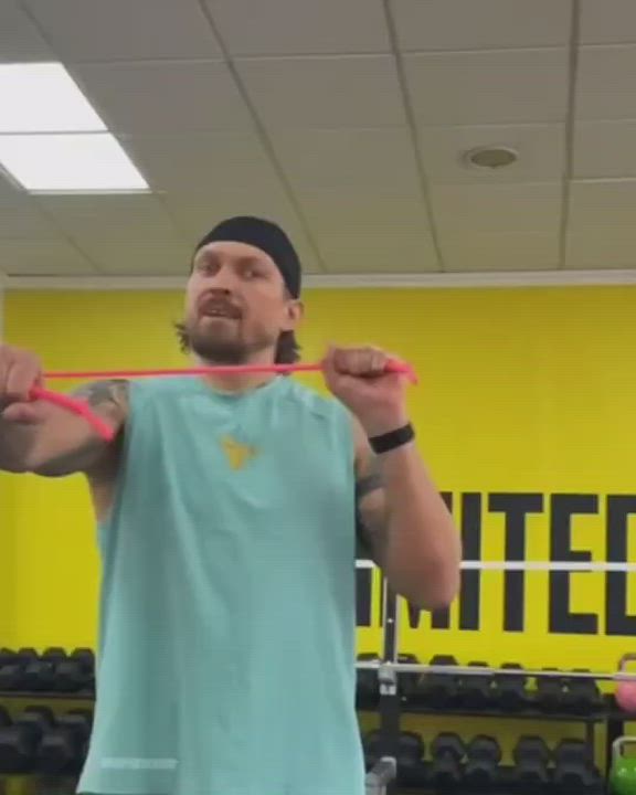 Anthony Joshua training alongside Oleksandr Usyk today