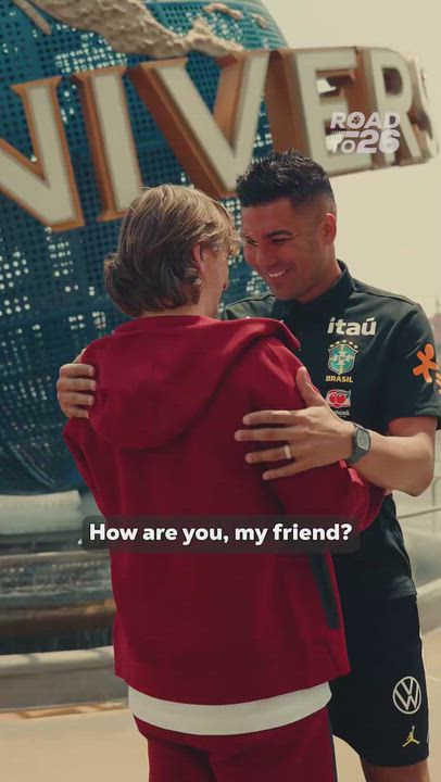 #RealMadrid legends Luka Modrić and Casemiro meet up ahead of the #Brazil🇧🇷 vs #Croatia🇭🇷 friendly m...