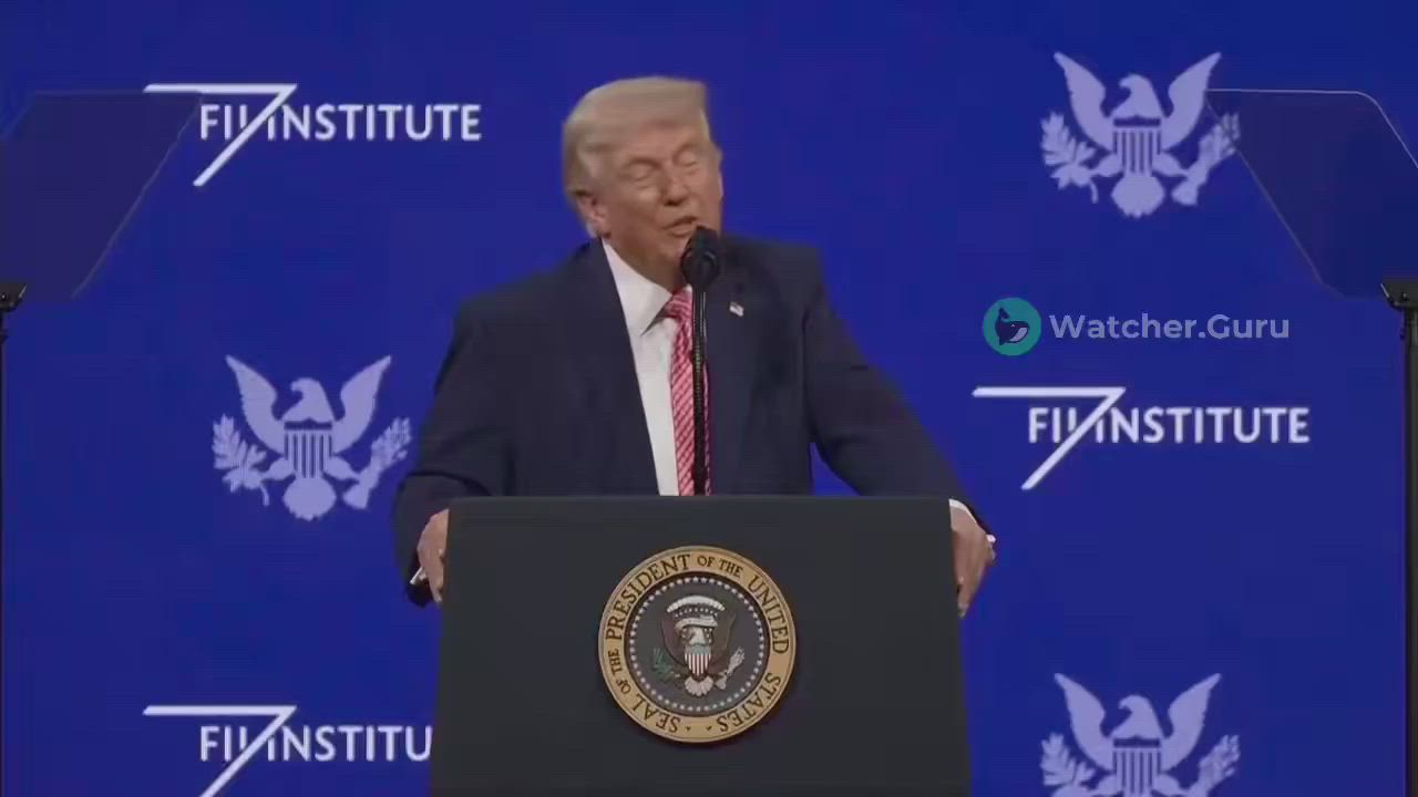JUST IN: 🇺🇸 President Trump says "Bitcoin is very powerful."

"So many people now want to pay you in...