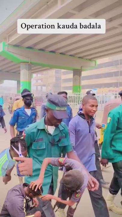 Kano State Hisbah have arrested some people for ‘indecent dressing’ and cut off hair of residents